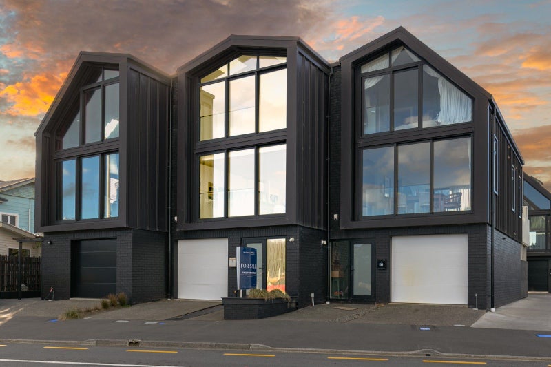 8B Lyall Pde, Lyall Bay, Wellington - Carousel 2