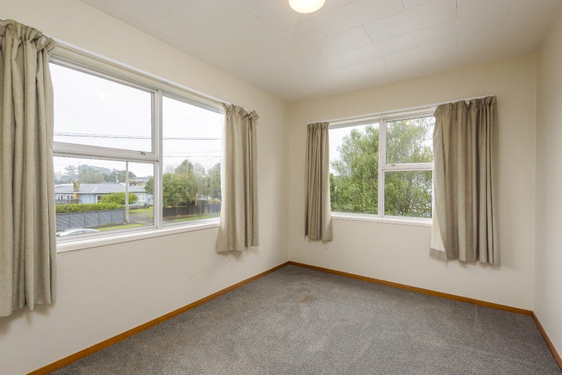 31 Tomin Road, Glenview, Hamilton - Carousel 13