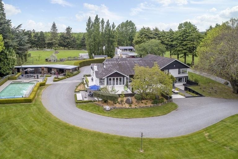 565 Yaldhurst Road, Yaldhurst, Christchurch - Carousel 1