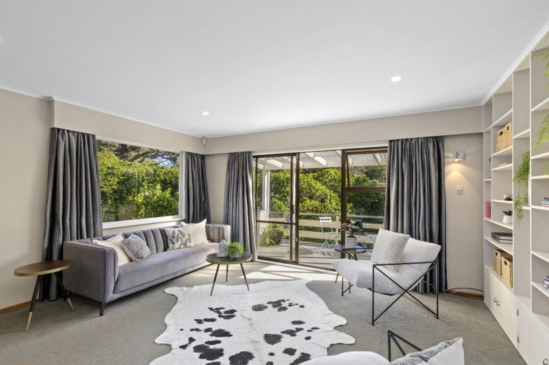 10 Palm Grove, Belmont, Lower Hutt - Carousel 2
