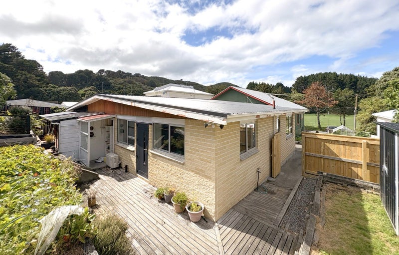 3/20 Lavaud Street, Berhampore, Wellington - Carousel 1