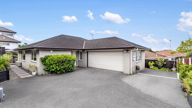 234A Queens Road, Panmure, Auckland - Carousel 1