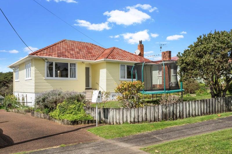 16 Ambler Avenue, Glen Eden, Auckland - Carousel 1