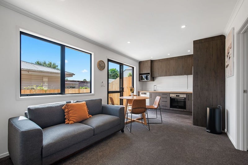 3/30 Cameron Road, Hamilton East, Hamilton - Carousel 2