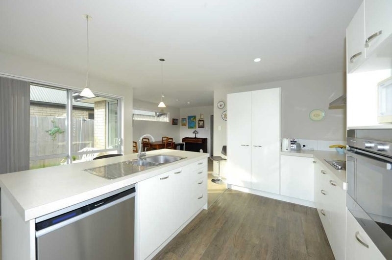 11 Dunaverty Place, Broomfield, Christchurch - Carousel 1