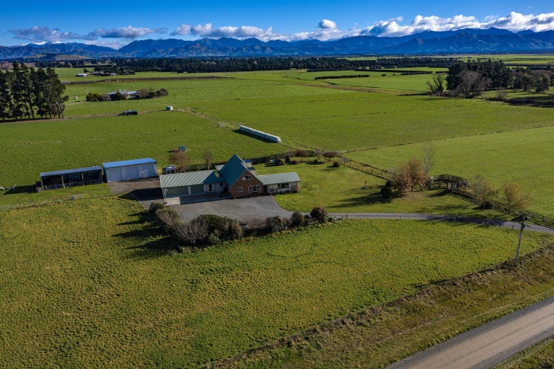 106 Ginders Road, Medbury, Hawarden - Carousel 1