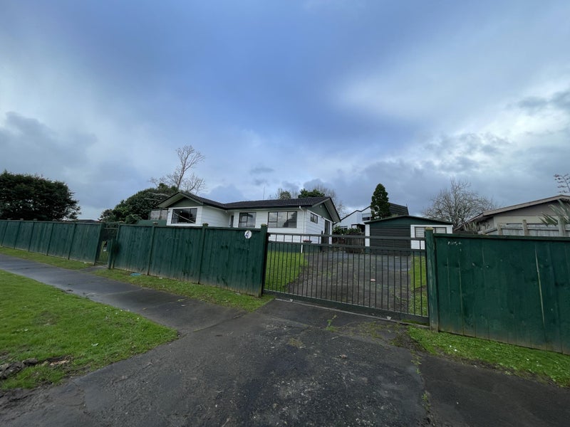 2 Fairdale Avenue, Red Hill, Papakura - Carousel 1