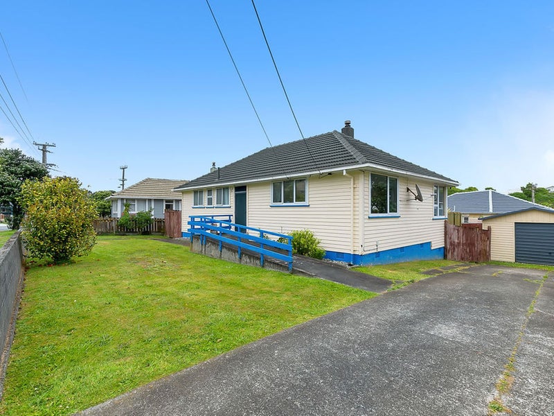 19 Dimock Street, Titahi Bay, Porirua - Carousel 2