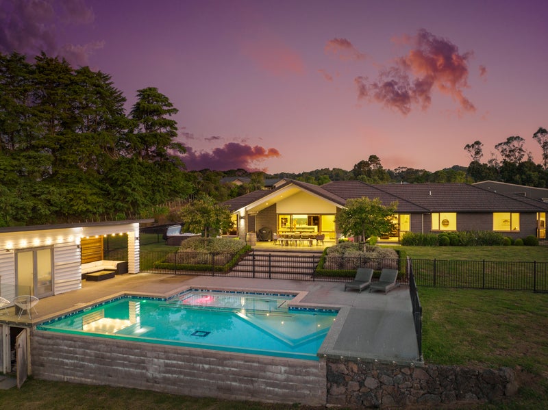 82B Shaw Road, Oratia, Auckland - Carousel 2