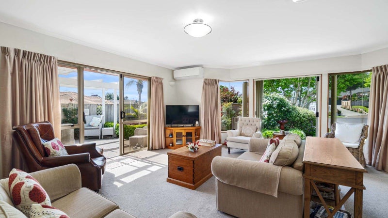 16 Hidcote Place, Bethlehem, Tauranga - Carousel 1