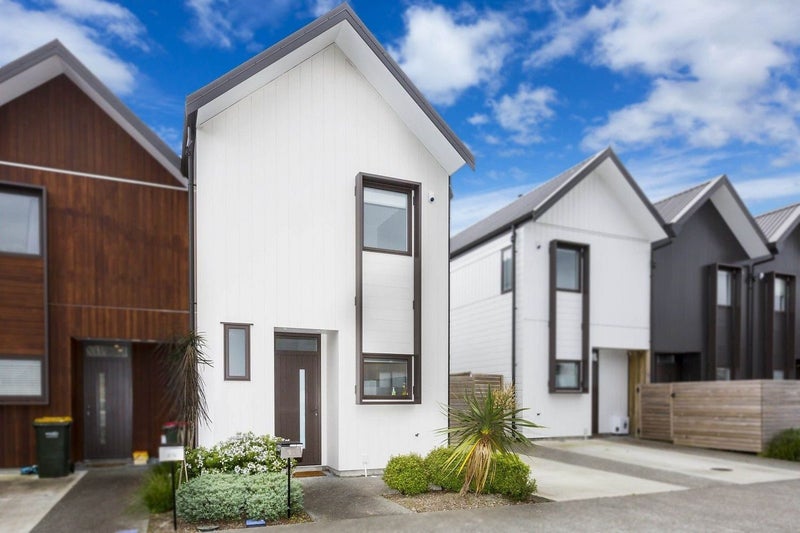 31 Ron Deal Way, Epuni, Lower Hutt - Carousel 1