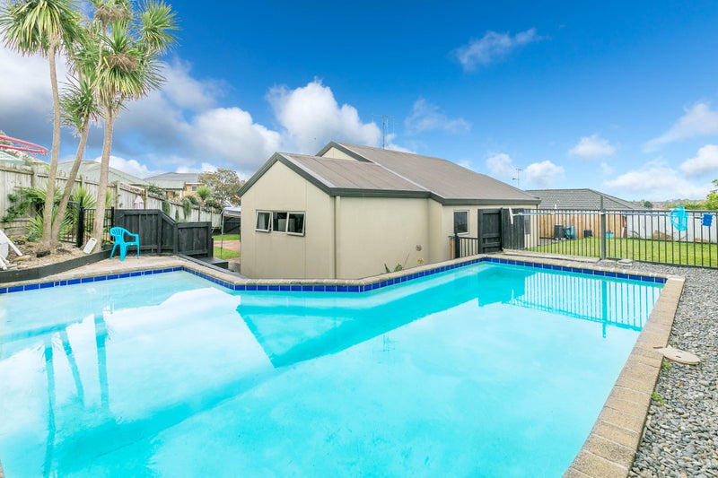16 Glenburn Place, Nawton, Hamilton - Carousel 1