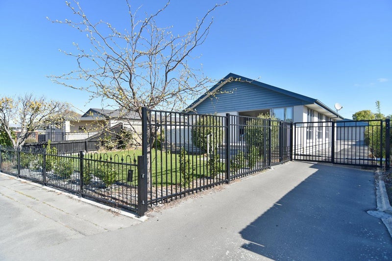 110 Breezes Road, Avondale, Christchurch - Carousel 1