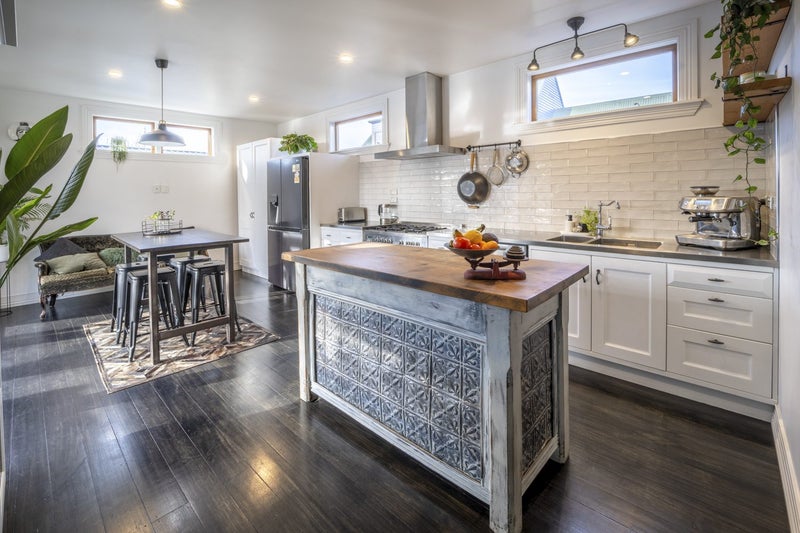 4 Burwood Road, Burwood, Christchurch - Carousel 1