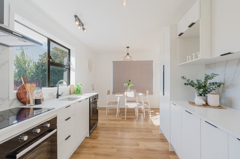 27 Powells Road, Fairview Downs, Hamilton - Carousel 2