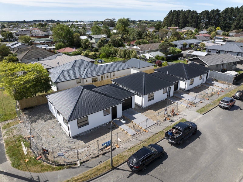 15 Kearneys Road, Linwood, Christchurch - Carousel 1