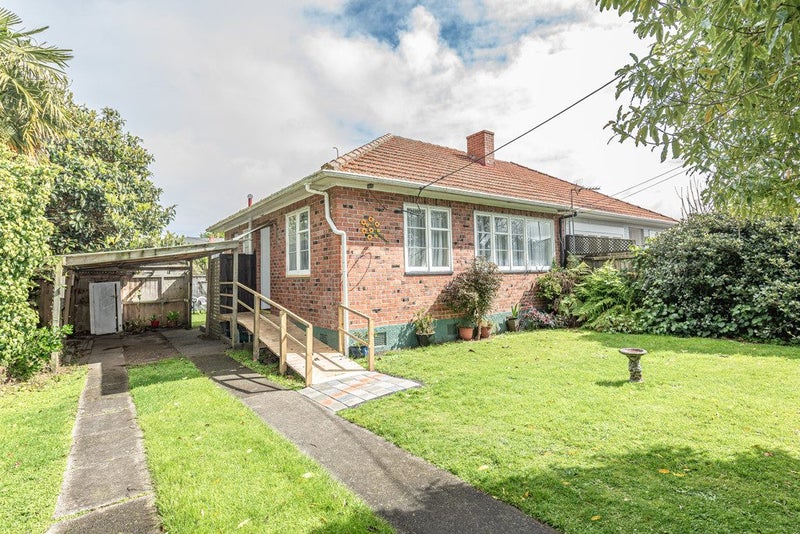 33 Sedgebrook Street, Whanganui East, Whanganui - Carousel 1