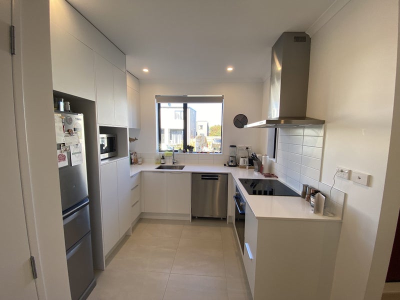 17 Harlow Crescent, Glen Innes, Auckland - Carousel 2