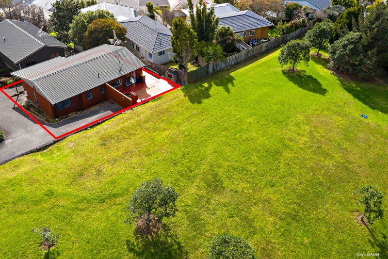 7/76 Target Road, Totara Vale, Auckland - Carousel 2