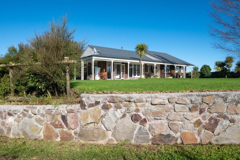 262 Tuhingamata Road, Taupo - Carousel 2