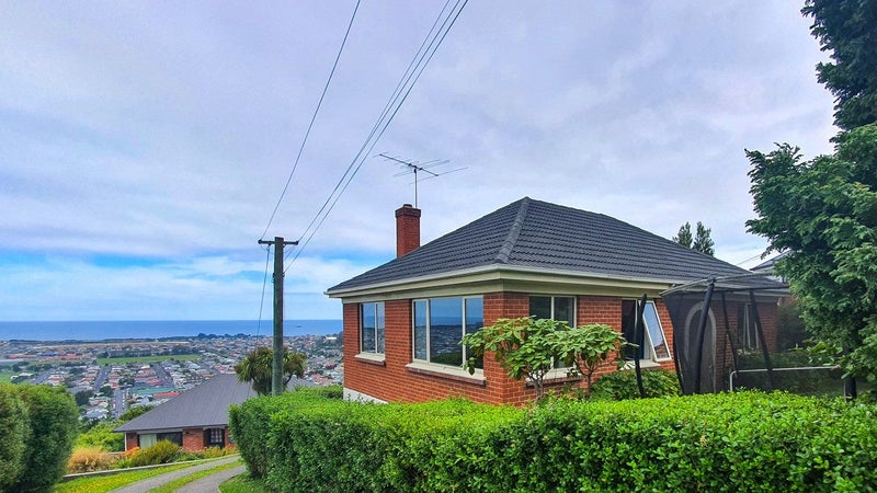 139 Forfar Street, Clyde Hill, Dunedin - Carousel 1