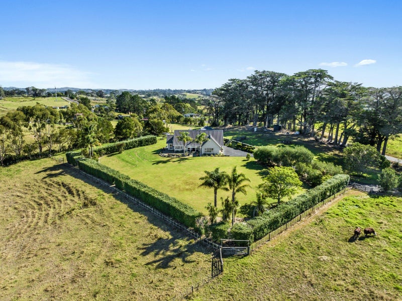 221 Amreins Road, Henderson - Carousel 2