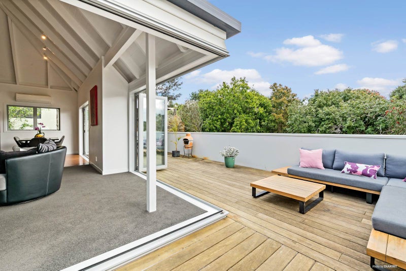 23 Pohutukawa Avenue, Red Beach, Red Beach - Carousel 2