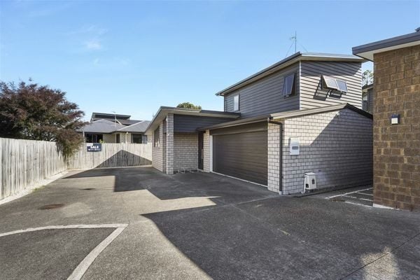 7 Rewiti Lane, Huntington, Hamilton - Carousel 1