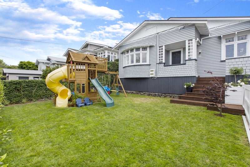 1/128 Shackleton Road, Mount Eden, Auckland - Carousel 1