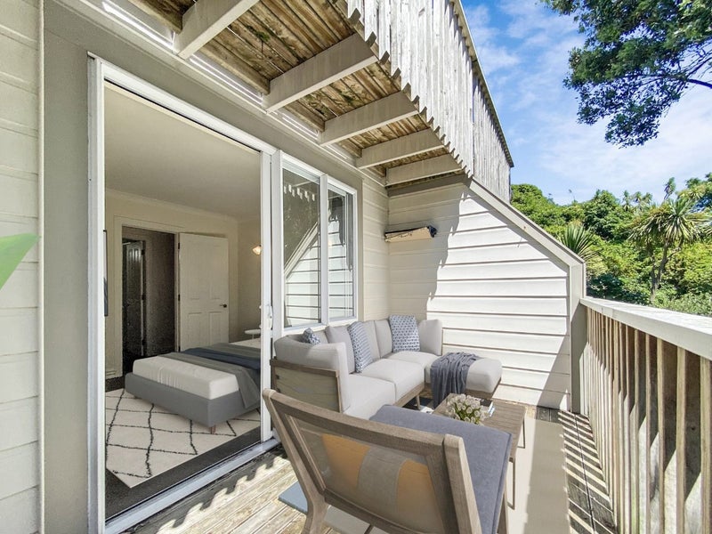 13D Lawrence Street, Newtown, Wellington - Carousel 2