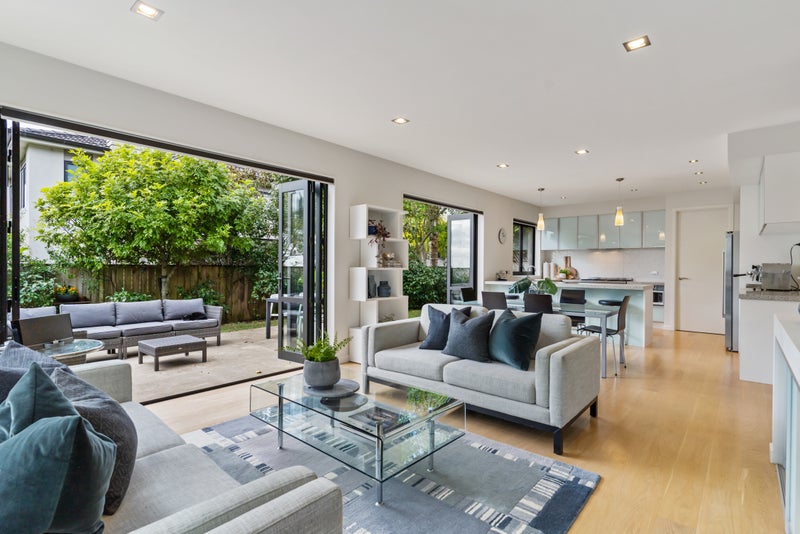 116 Coates Avenue, Orakei, Auckland - Carousel 2