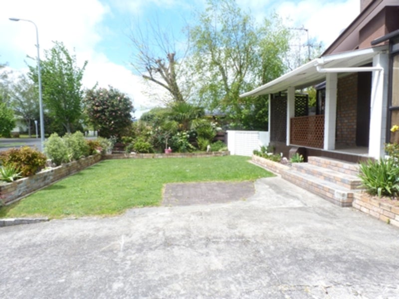 23 Lilac Street, Melville, Hamilton - Carousel 2