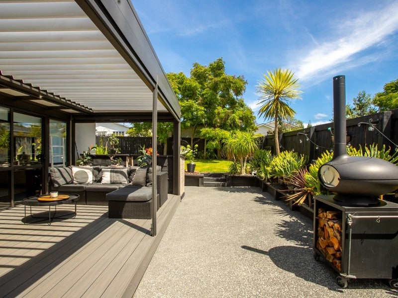 16 Kiwi Road, Point Chevalier, Auckland - Carousel 1