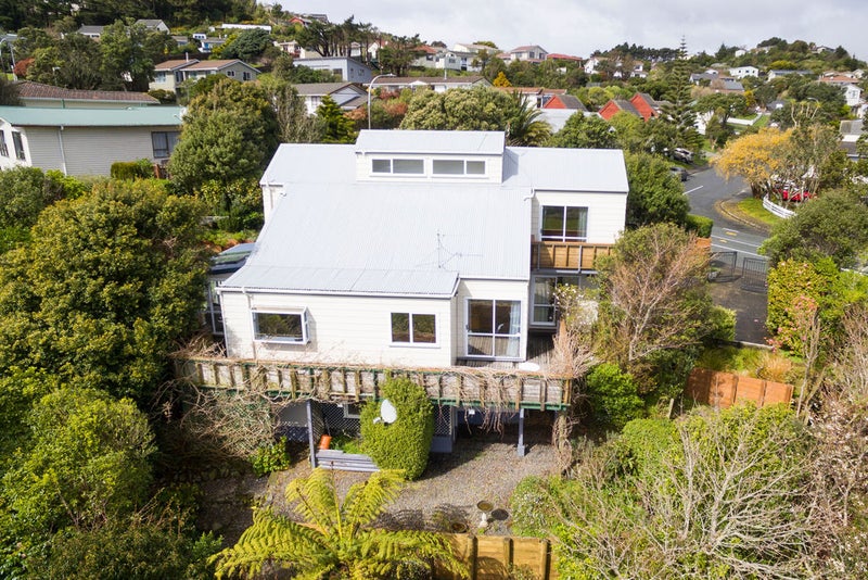 123 Mark Avenue, Grenada Village, Wellington - Carousel 24