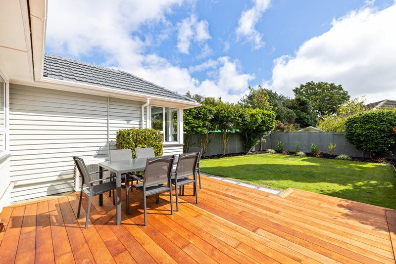3 Sealy Place, Bryndwr, Christchurch - Carousel 2