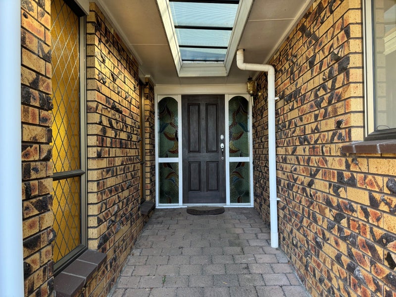 23 Madill Road, St Andrews, Hamilton - Carousel 2