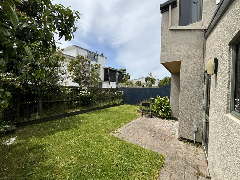 1/36 Packe Street, Edgeware, Christchurch - Carousel 13