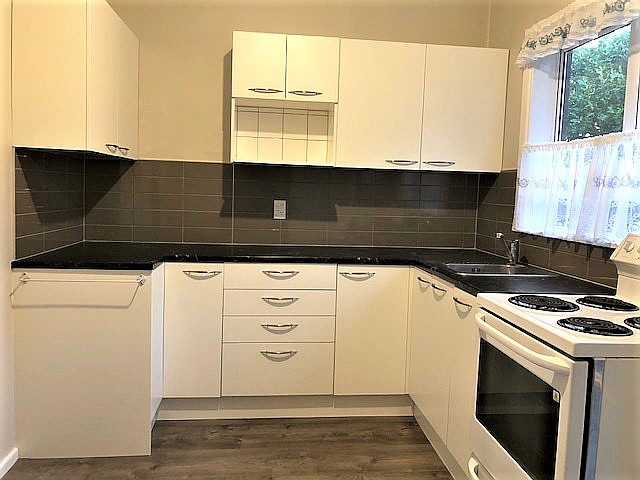 71 Uxbridge Road, Cockle Bay, Auckland - Carousel 2