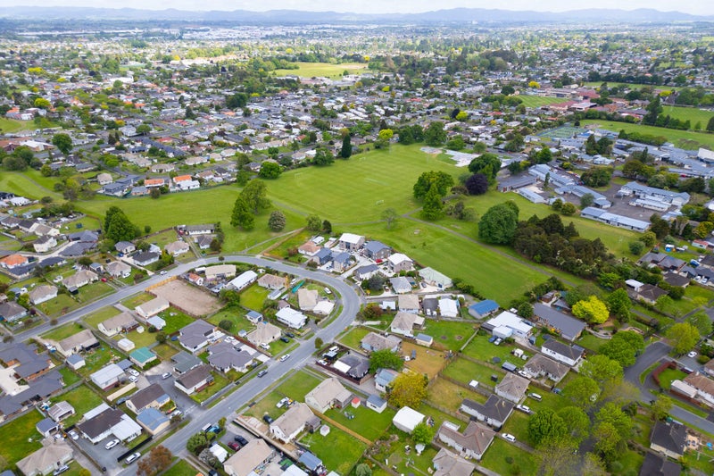 53A Paul Crescent, Fairfield, Hamilton - Carousel 14