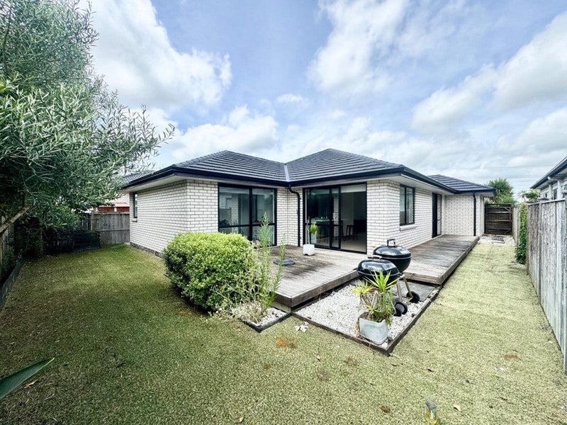 65 Nobilo Road, Kumeu - Carousel 2