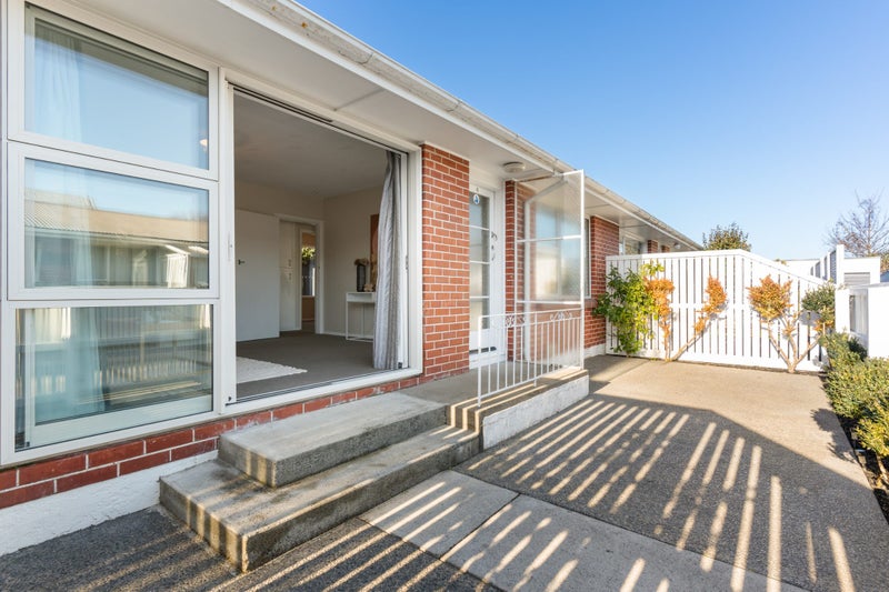 4/28 Aikmans Road, Merivale, Christchurch - Carousel 11