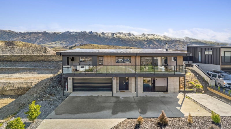 57 Stratford Drive, Mount Pisa, Cromwell - Carousel 2