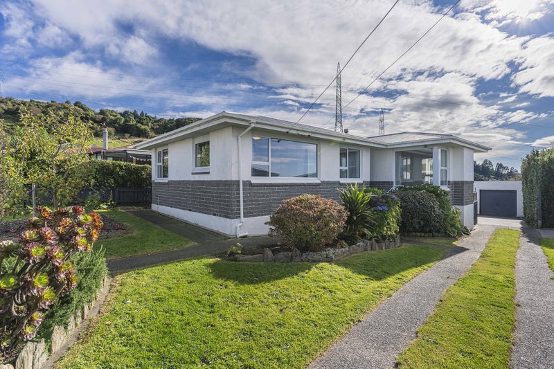 43 Stephen Street, Halfway Bush, Dunedin - Carousel 1