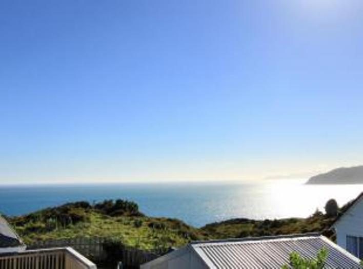 18 Moki Street, Titahi Bay, Porirua - Carousel 2