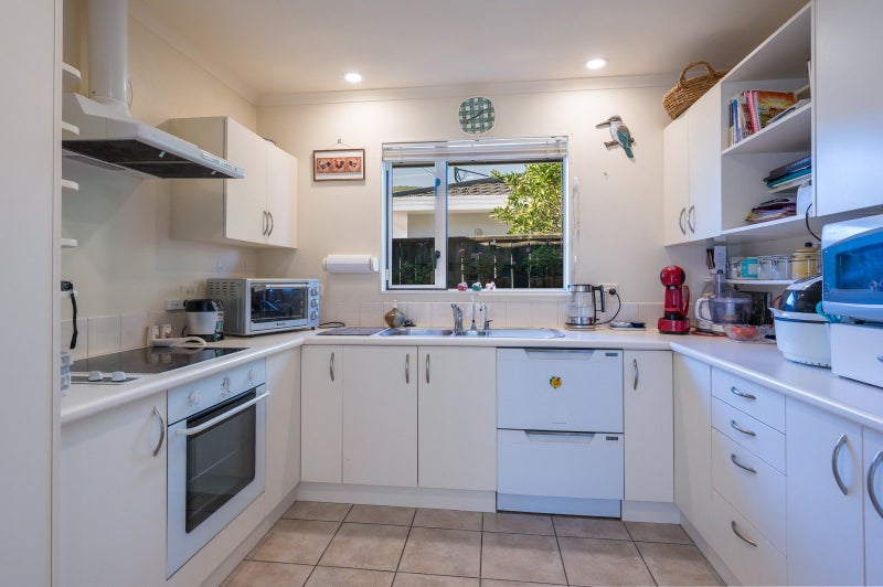 5 Sorrento Way, The Wood, Nelson - Carousel 2