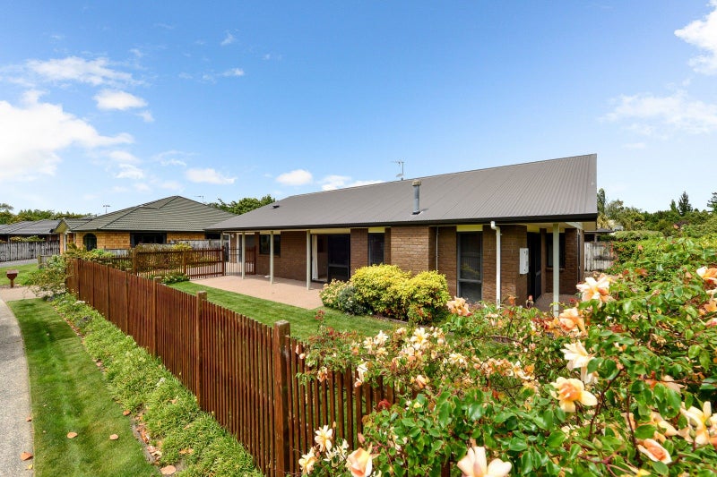 7 Milbrook Place, Chartwell, Hamilton - Carousel 2