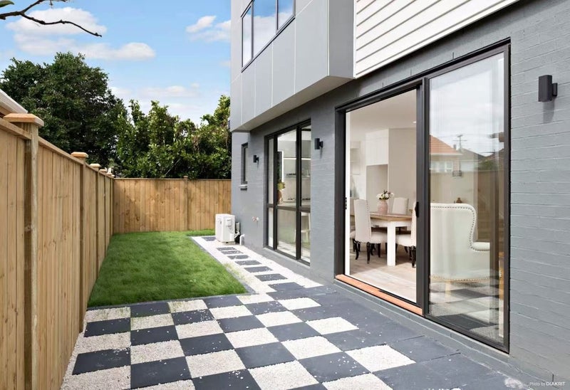 23B Stoddard Road, Wesley, Auckland - Carousel 2