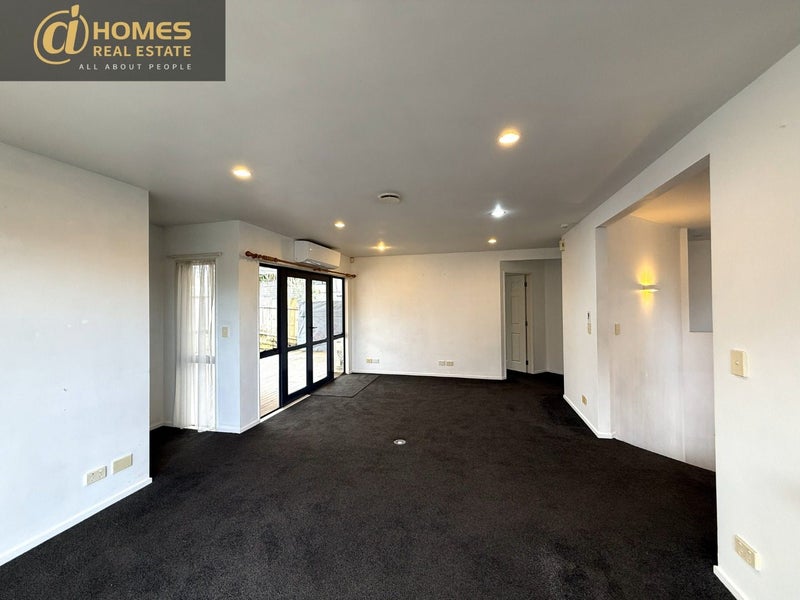 56 Hogarth Rise, West Harbour, Auckland - Carousel 2