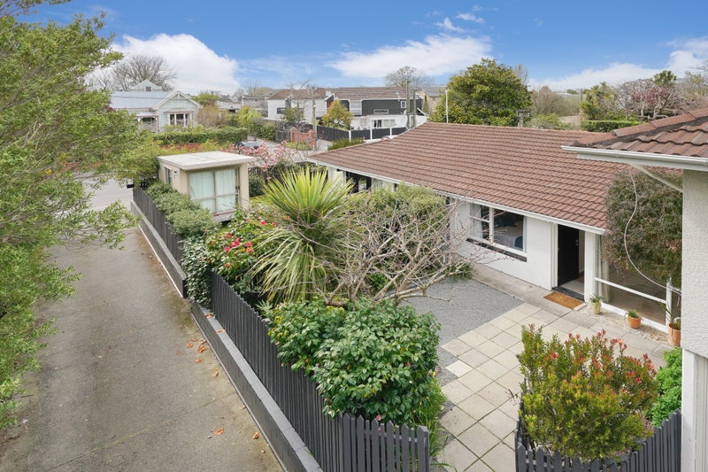 2/57 Bristol Street, St Albans, Christchurch - Carousel 2