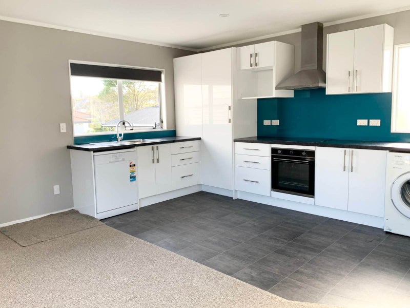 40 Charlotte Street, Stanmore Bay, Whangaparaoa - Carousel 2